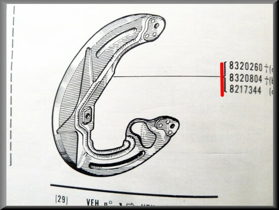 Spatplaat voorzijde links R16 < 1968.