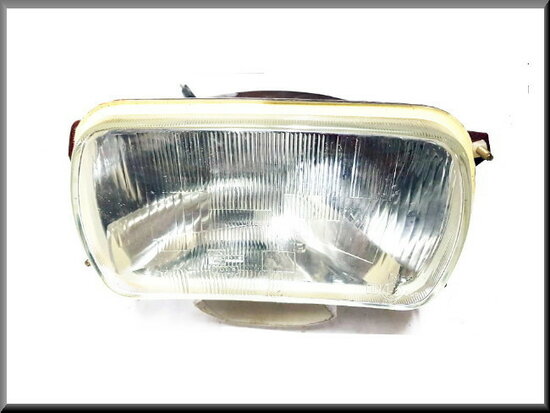 Headlight (Kangeroo), Cibie R16 TS type 2.