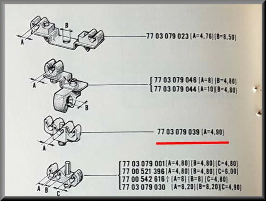 Brake line/ fuel line clip (triple).