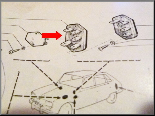 Fiches électriques (fusibles)  R4, R8, R10, R16.