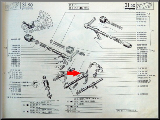 Gear-shift fork first en second gear (4 and 5 gear).