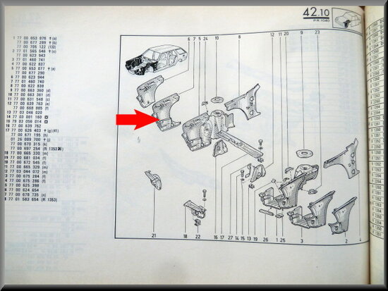 R18 Corner piece front right wing (New Old Stock).