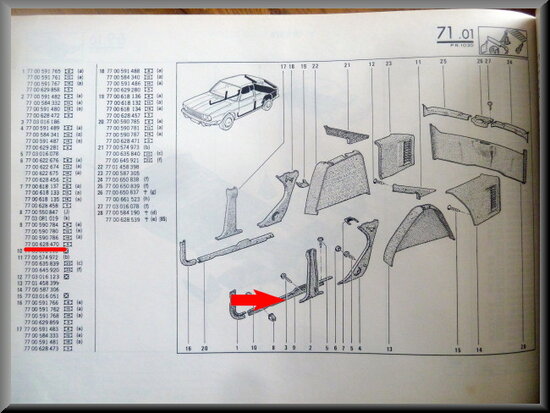 R20-R30 Marche-pied gauche (New Old Stock).