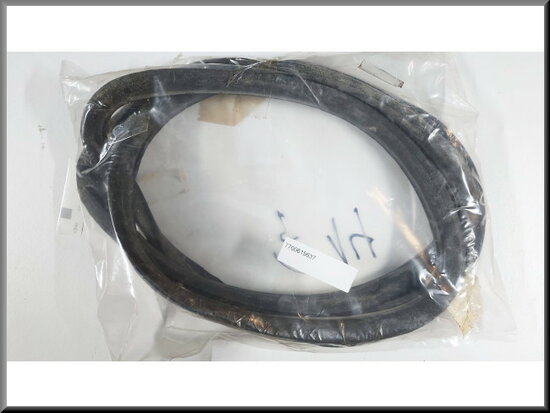 R4 Windshield seal (New Old Stock).