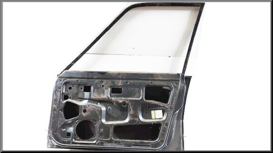 R18 Door front right (New Old Stock).