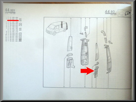 Trafic Rear left corner part (New Old Stock).