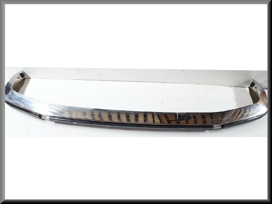 R20-R30 Bumper voorzijde met rubber strip (R1271 en 1272)(New Old Stock).