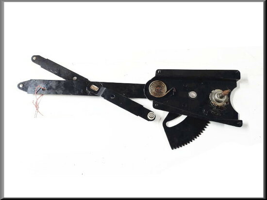 R14 Window lifter mechanism front right (New Old Stock).