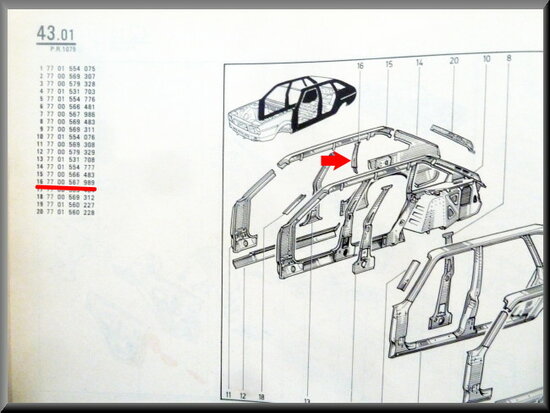 R20-R30 Window pillar rear right.