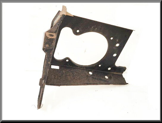Renault Trafic Headlight housing right (New Old Stock).