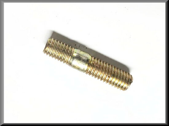 Stud bolt M8x37.