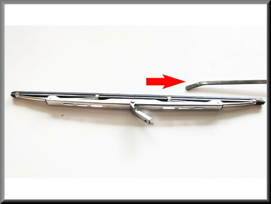 Stainless steel windshield wiper (37,5 cm) .