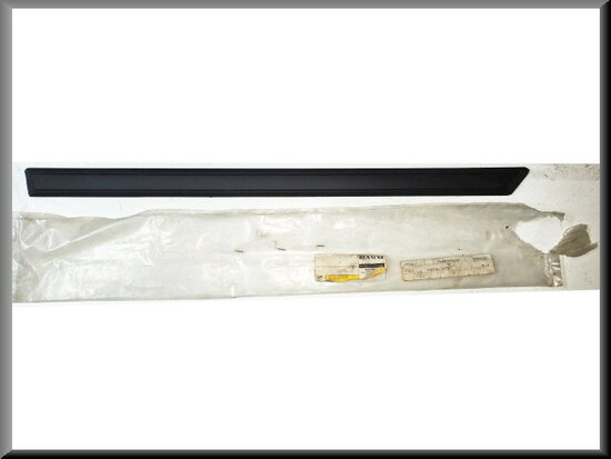 R18 Break-Trim (New Old Stock).