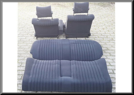 Interieur R16 (Pullman zwart).