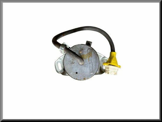 Cerveau électronique. Type Renault ?  (New Old Stock).