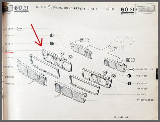 R10: Achterlicht unit links (New Old Stock).
