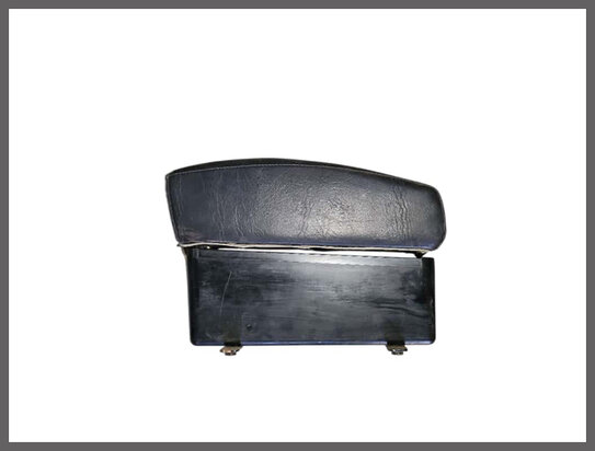 Midden console, zwart skai (gebruikt).