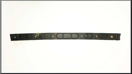 R20-R30 Bumperstrip midden achter (Gebruikt).