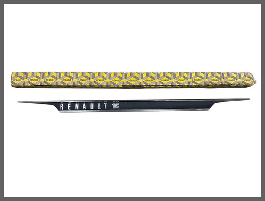 Achterklep logo &laquo; RENAULT 16 &raquo; (nieuw) .