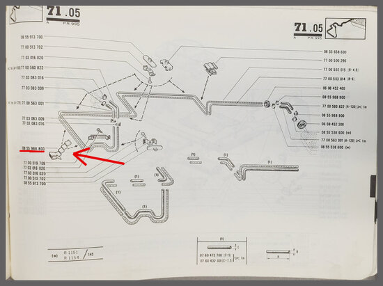 Benzineleiding klem (enkel) (New Old Stock).