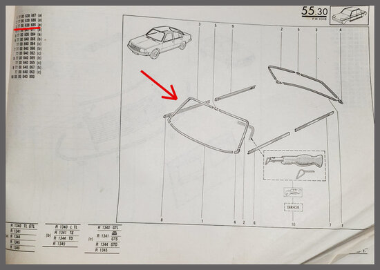 R18: Raamlijst links chroom (New Old Stock).