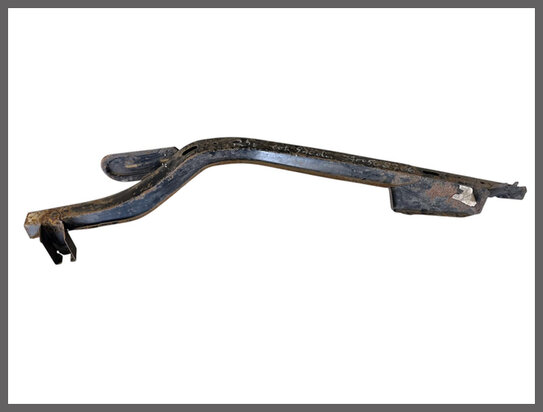 R20-R30 Deel van chassis balk links (New Old Stock).
