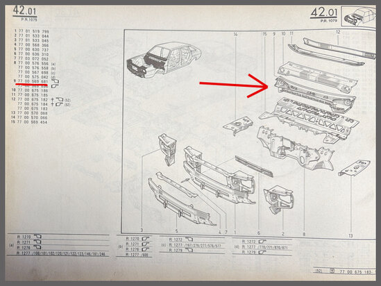 R20-30: Front cross beam (New Old Stock).