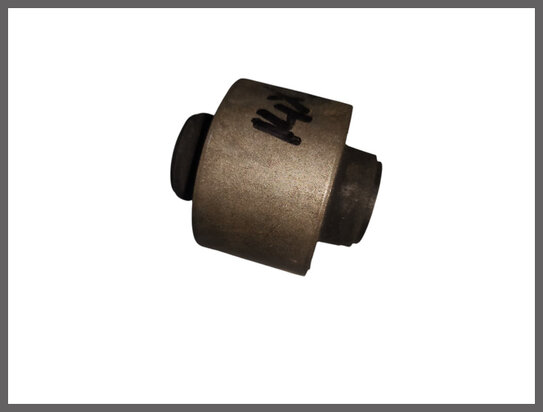 R14: Silent-bloc draagarm (14x38x42x24mm) (New Old Stock).