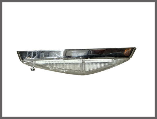 Knipperlicht glas links (wit met chroomrand) (New Old Stock).