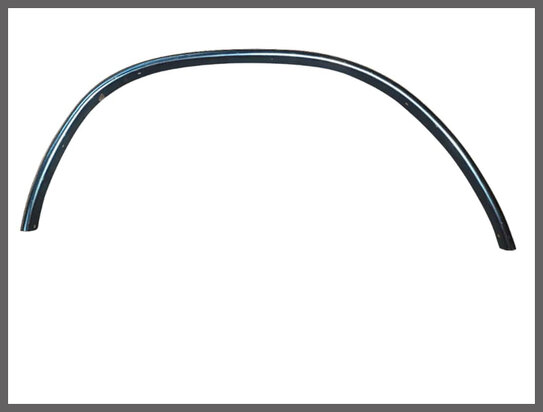 Bovenrand spatbord links (New Old Stock).