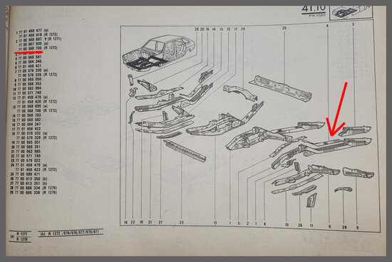 R20-R30 Deel van chassis balk links (New Old Stock).