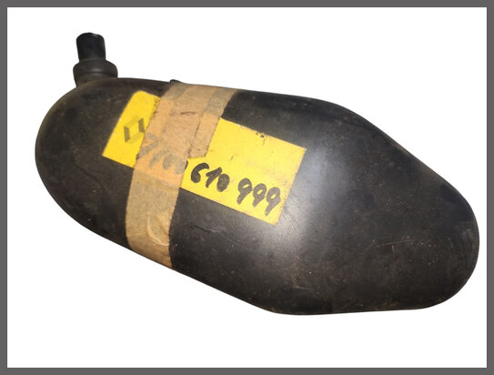 R20-30: Couvercle de caburateur (New Old Stock).