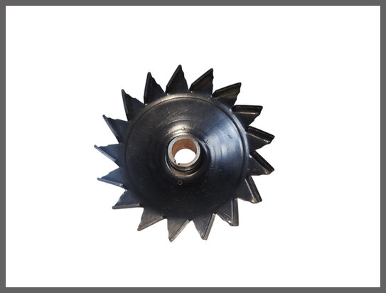 R8-10: Nokkenas poelie (New Old Stock). 