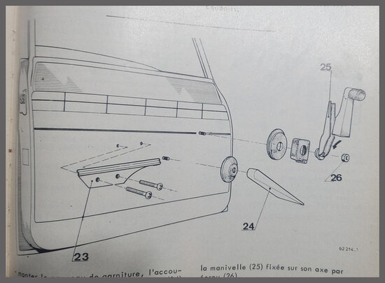 Bevestiging raamslinger (New Old Stock).