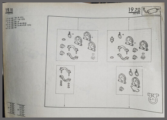 R 20,30,25 Alpine V6, Espace: Uitlaatklem (New Old Stock).