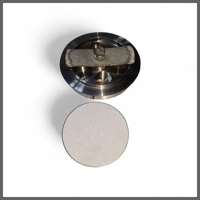 Wielnaafdop RVS met losse sticker ZEER UNIEK VOLLEDIG RVS (New Old Stock)