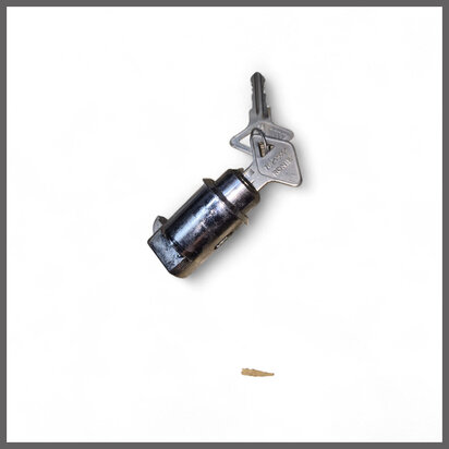 Serrure de bo&icirc;te &agrave; gant (New Old Stock).