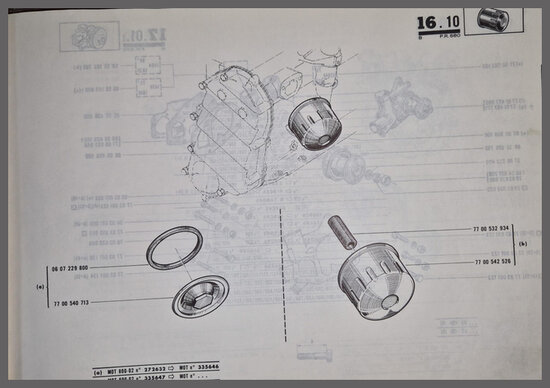 R4,5,6: Draadeind oliefilter (New Old Stock).