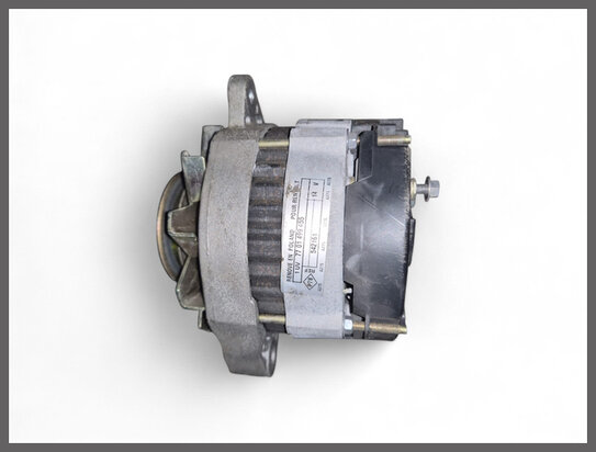 Renault 4 TL: Dynamo (New Old Stock).