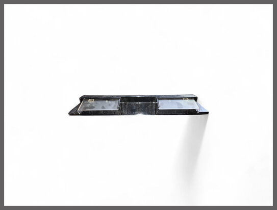 R6: Glas kentekenplaat verlichting (New Old Stock).