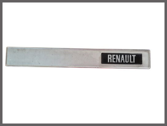 Renault 10: Sierstrip achterklep (Gebruikt).