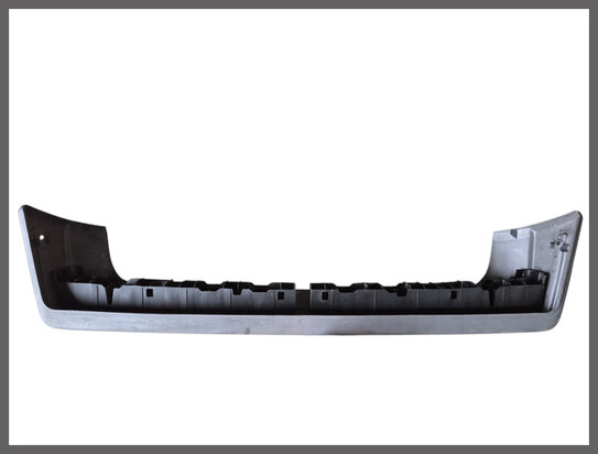 Renault 9: Bumper achterzijde (New Old Stock).