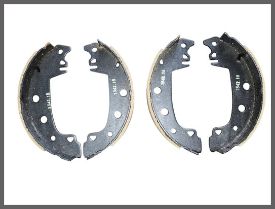 Remschoenen voor Renault 12,18, Fuego, 20, 25, 30, Espace (New Old Stock)