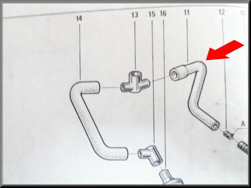 Rubber hose for carburetor exhausting R16 TL.