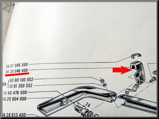 Bumper buffer rear right R16 L-TS, first type (with opening for the stainless steel strip).