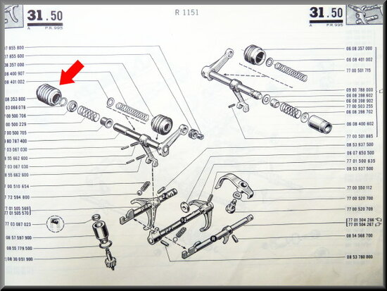 Seal on the right, for the gear shift axle.