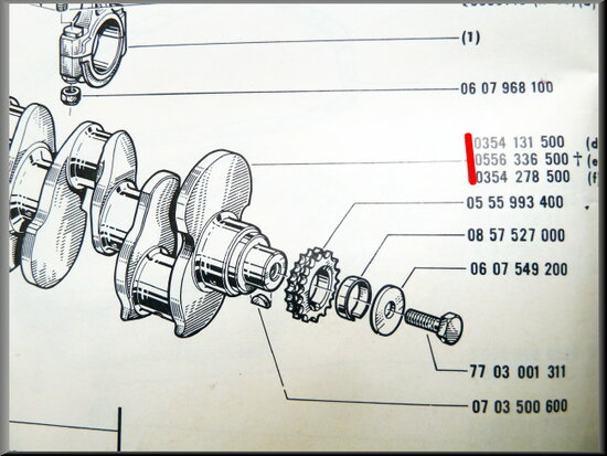 Crankshaft R16 L (5 holes, 150 euro in exchange).