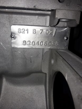 Motorblok R16 TL, type 821-1565 cc.