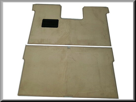 Jeu de tapis beige (velours).