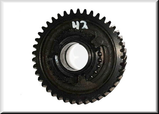 Pinion 1rd gear (42 teeth).